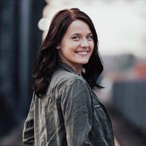 Meet your Posher, Abigail